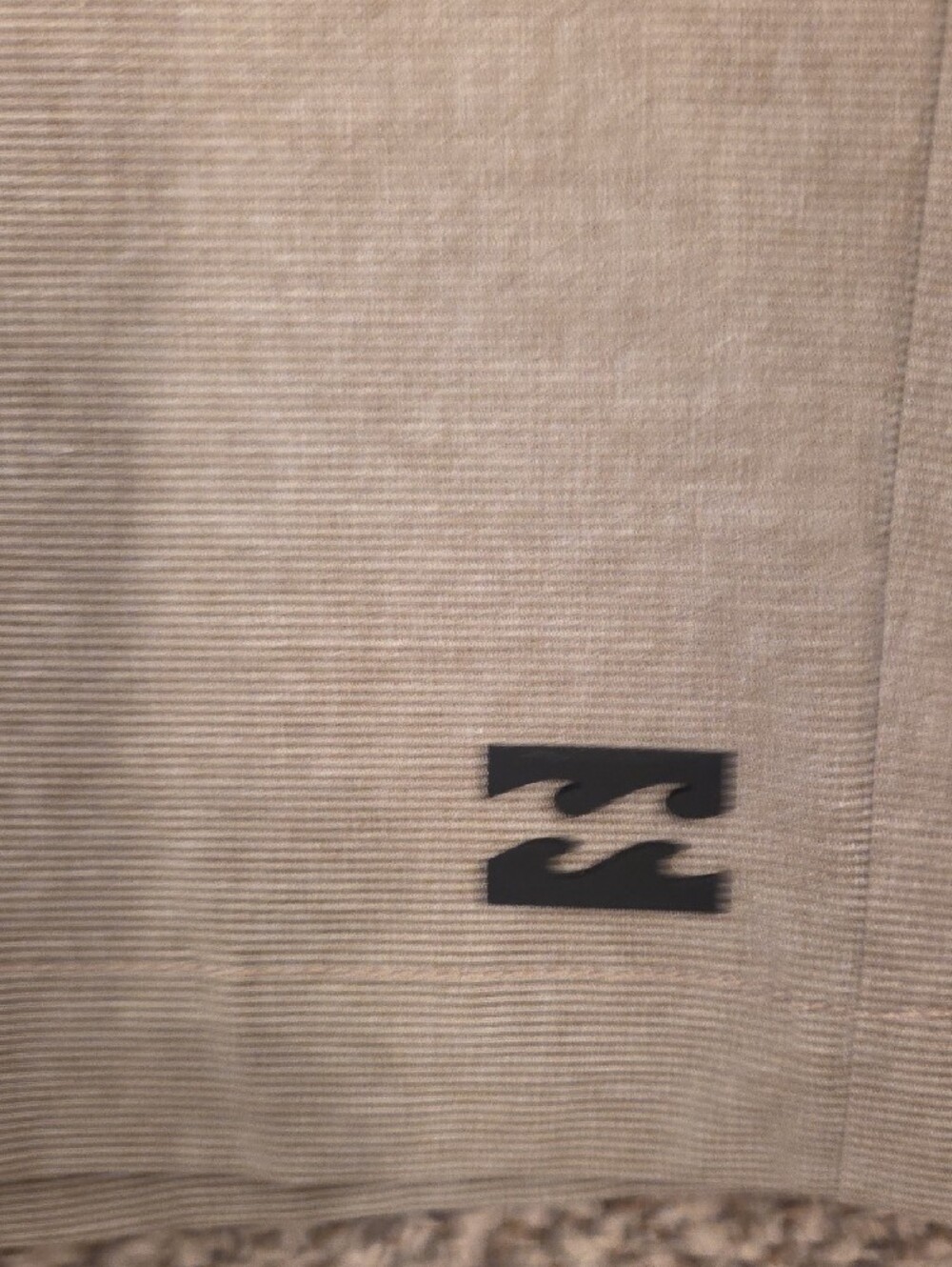 Billabong Men's Light Tan Flat Front Stretch Shorts - Picture 3 of 9